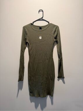 wild fable Olive Green Long Sleeve Ribbed Dress with Daisy Patch